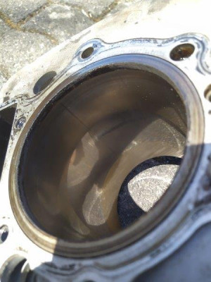 Lauffläche mit Spur.jpg (45.6 KiB) 4678 mal betrachtet Reiber