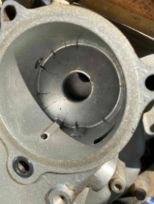 IMG_4210.jpeg (145.98 KiB) 3615 mal betrachtet Blick in das Ölfiltergehäuse 2 3TB