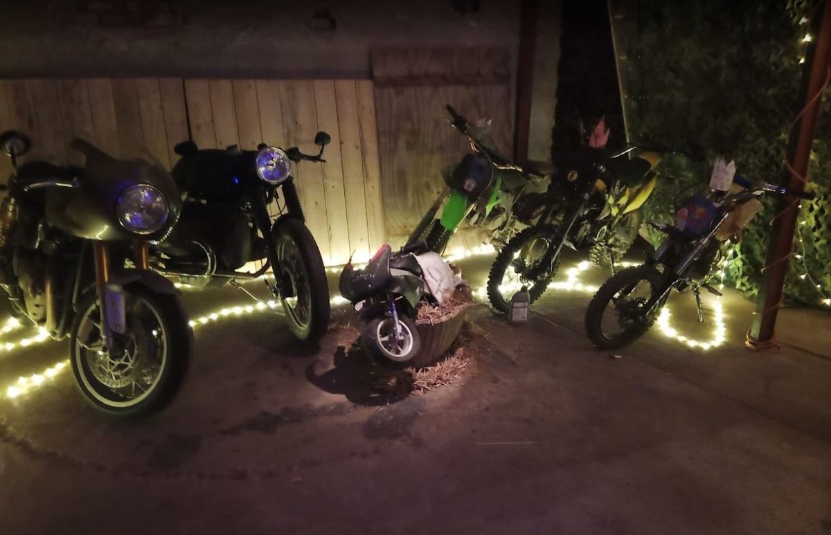Motorrad Krippe.JPG