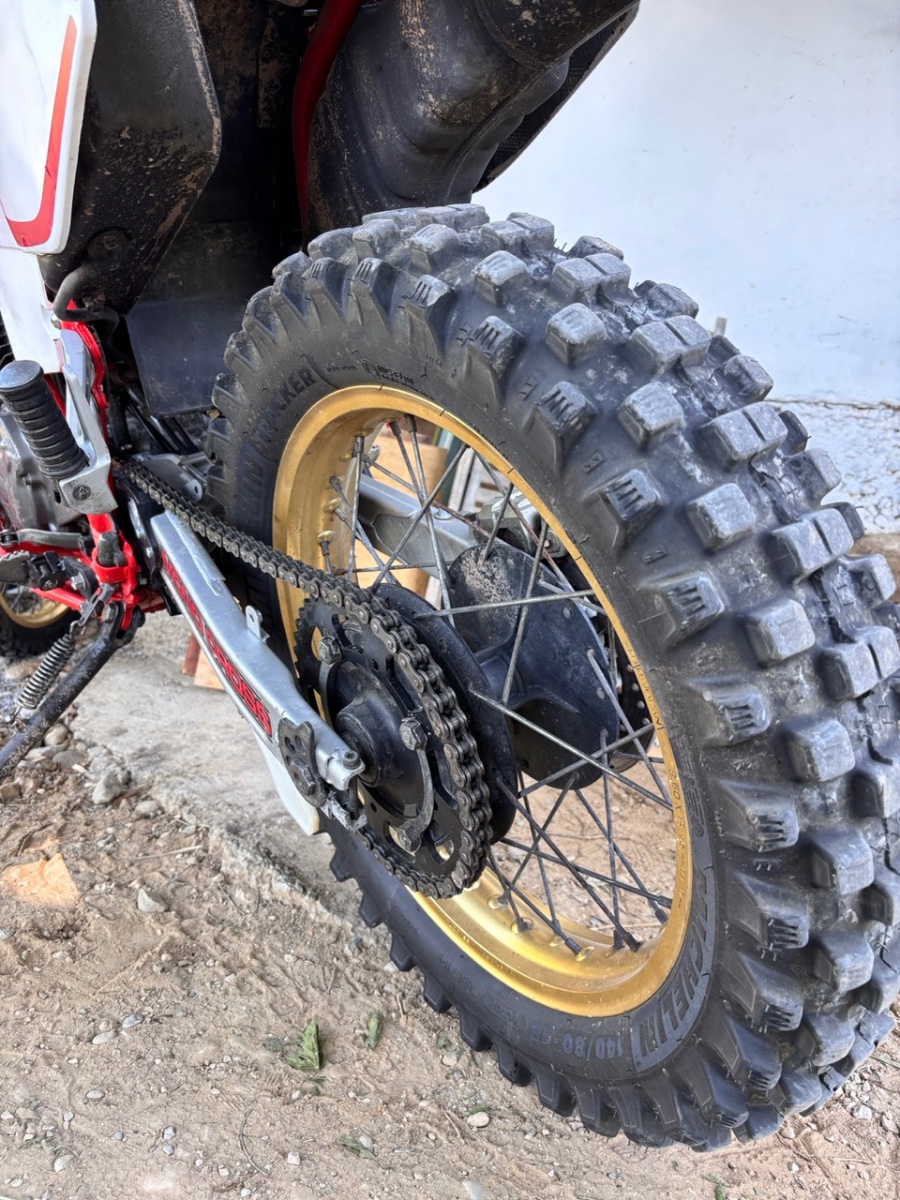 Michelin Tracker 140/80-18 auf 2KF